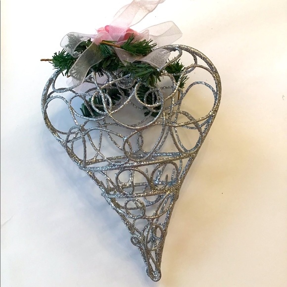 Beautiful Large Heart Ornament - Picture 2 of 2